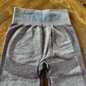 Women’s gym shark size small purple workout leggings